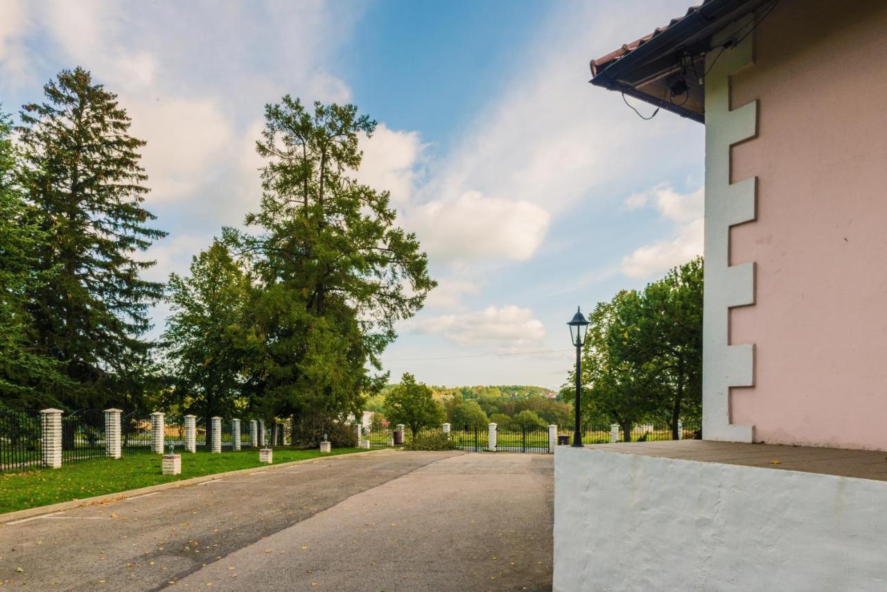 Villa Meretare تويلا المظهر الخارجي الصورة