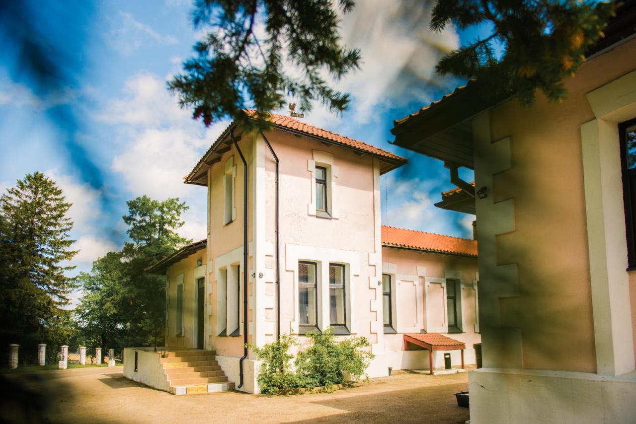 Villa Meretare تويلا المظهر الخارجي الصورة